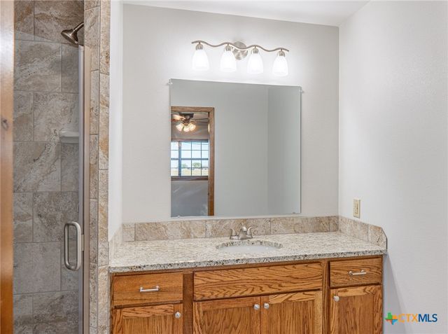 1170 Johnson Road, Victoria, TX 77905
