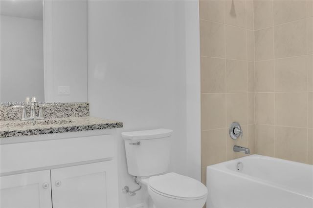 5243 Rivo Alto Cir 5243, Westlake, FL 33470