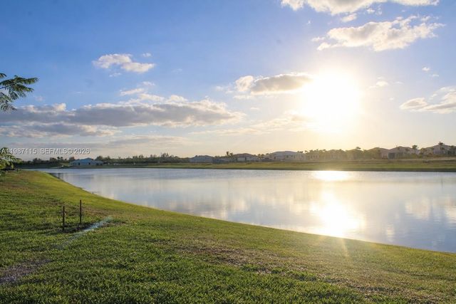 5243 Rivo Alto Cir 5243, Westlake, FL 33470