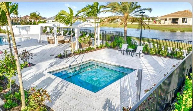 5243 Rivo Alto Cir 5243, Westlake, FL 33470