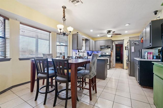 116 Seminole Lane, Yukon, OK 73099