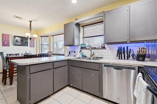 116 Seminole Lane, Yukon, OK 73099