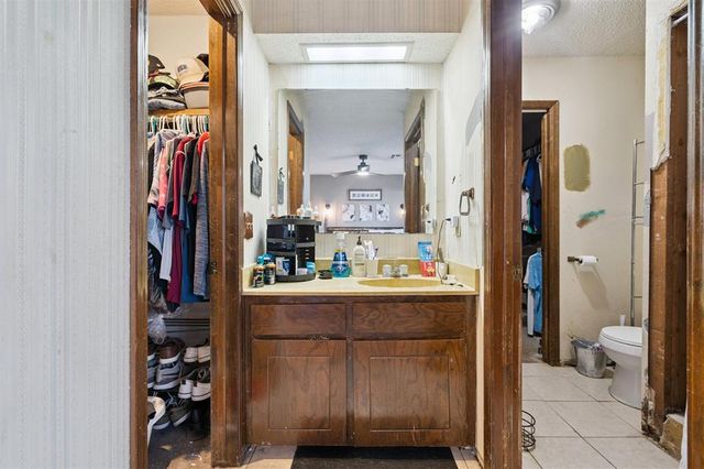 116 Seminole Lane, Yukon, OK 73099