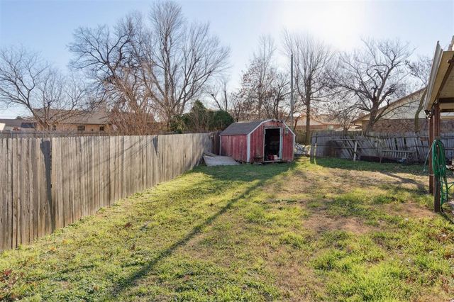 116 Seminole Lane, Yukon, OK 73099