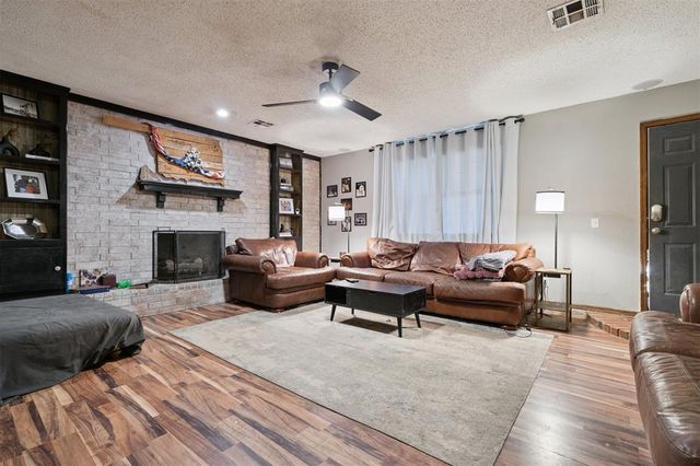 116 Seminole Lane, Yukon, OK 73099