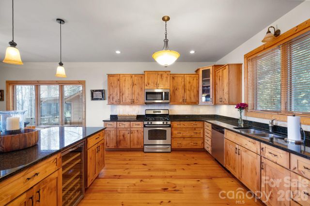 277 Kestrel Court, Sapphire, NC 28774