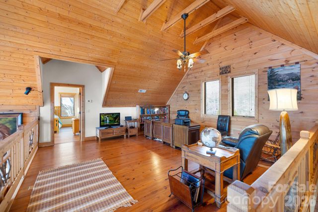 277 Kestrel Court, Sapphire, NC 28774