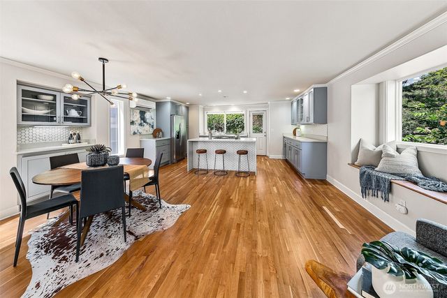 4518 49th Avenue S, Seattle, WA 98118