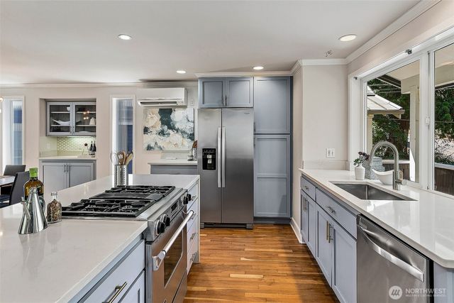 4518 49th Avenue S, Seattle, WA 98118