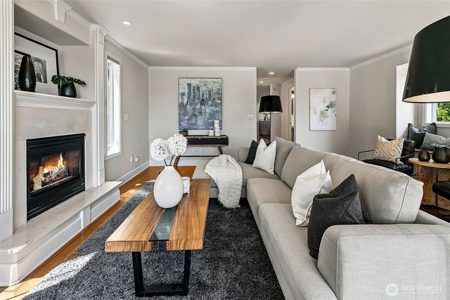 4518 49th Avenue S, Seattle, WA 98118