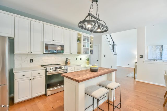 400 Nantucket Drive, Cary, NC 27513