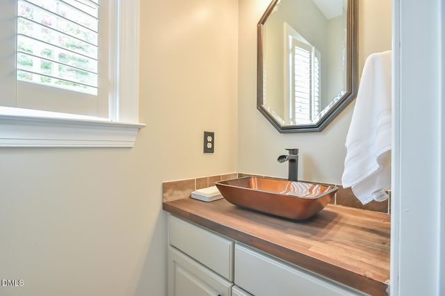 400 Nantucket Drive, Cary, NC 27513