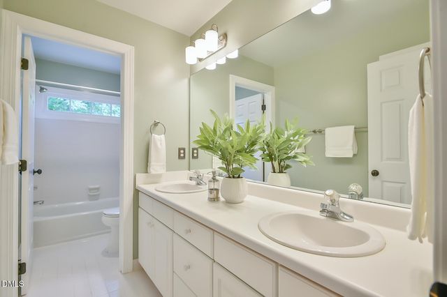 400 Nantucket Drive, Cary, NC 27513