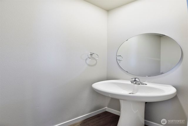 9720 Hay Street SE, Yelm, WA 98597