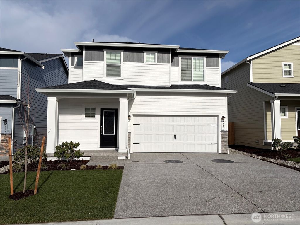 9720 Hay Street SE, Yelm, WA 98597