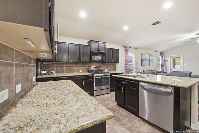 12212 Bening, Schertz, TX 78154