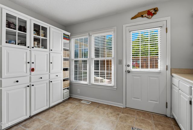 2424 Mapleton Lane, Raleigh, NC 27613