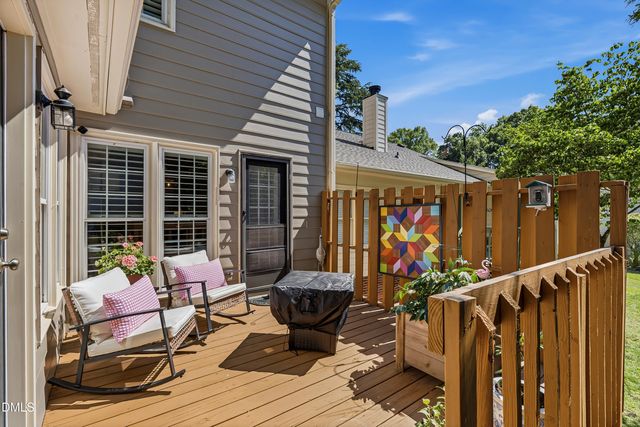 2424 Mapleton Lane, Raleigh, NC 27613