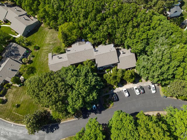 2424 Mapleton Lane, Raleigh, NC 27613