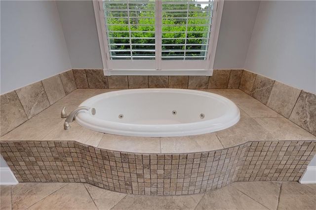 15 Greyrock, Adairsville, GA 30103