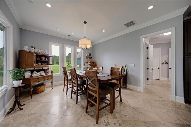 15 Greyrock, Adairsville, GA 30103