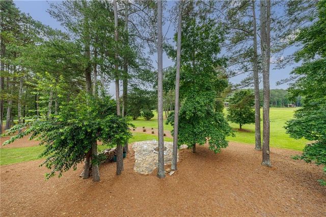 15 Greyrock, Adairsville, GA 30103