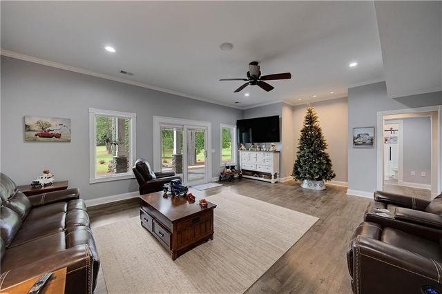 15 Greyrock, Adairsville, GA 30103