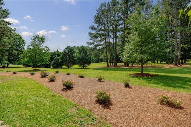 15 Greyrock, Adairsville, GA 30103