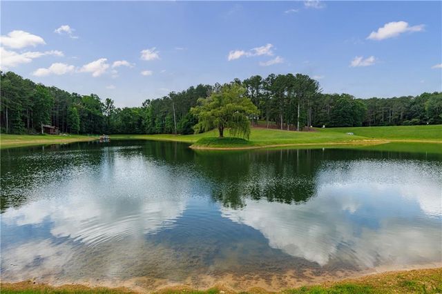 15 Greyrock, Adairsville, GA 30103