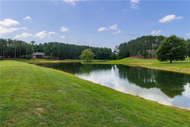 15 Greyrock, Adairsville, GA 30103