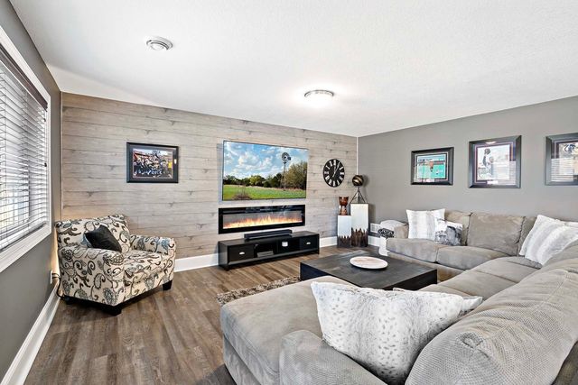 19224 Cattail Lane, Farmington, MN 55024