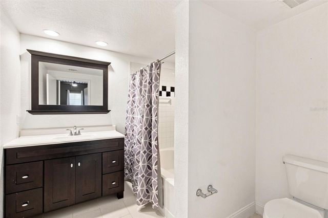 2410 W AZEELE STREET 216, Tampa, FL 33609