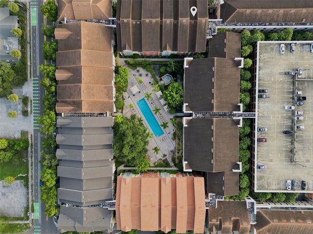 2410 W AZEELE STREET 216, Tampa, FL 33609