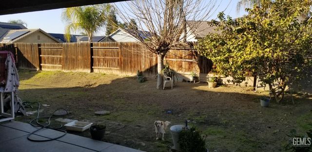 2808 Crestline Falls Lane, Bakersfield, CA 93313