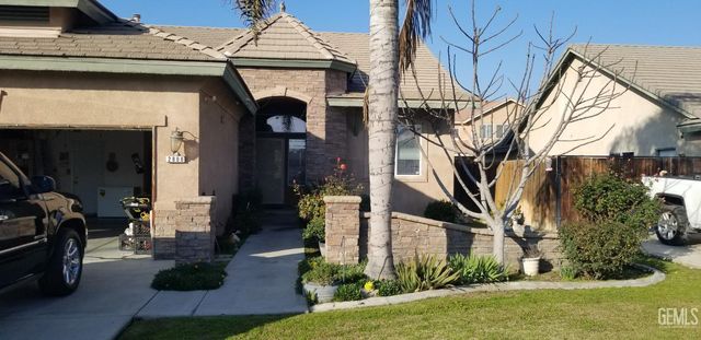 2808 Crestline Falls Lane, Bakersfield, CA 93313