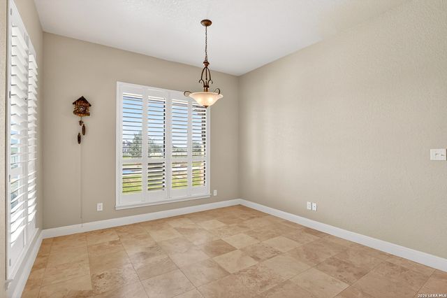 121 Abrego Mount, Floresville, TX 78114