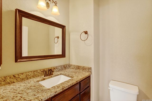 121 Abrego Mount, Floresville, TX 78114