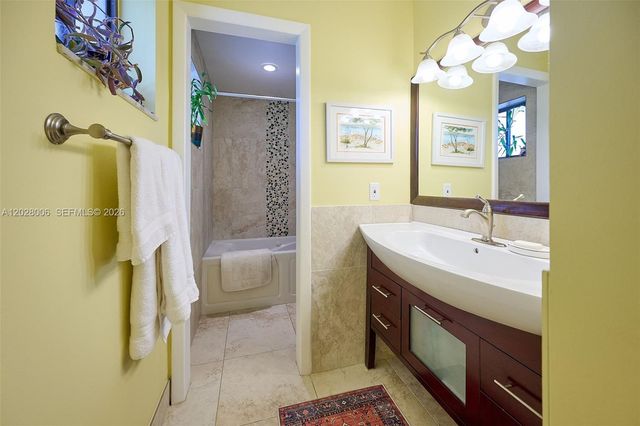 1450 Sheridan Street E 13, Hollywood, FL 33020