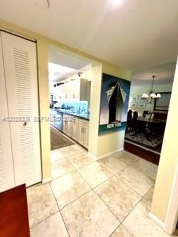 1450 Sheridan Street E 13, Hollywood, FL 33020