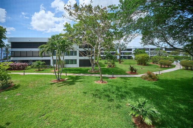 1450 Sheridan Street E 13, Hollywood, FL 33020
