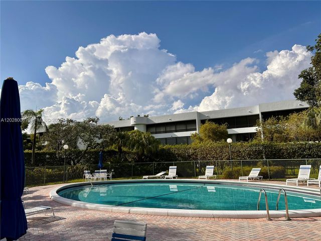 1450 Sheridan Street E 13, Hollywood, FL 33020