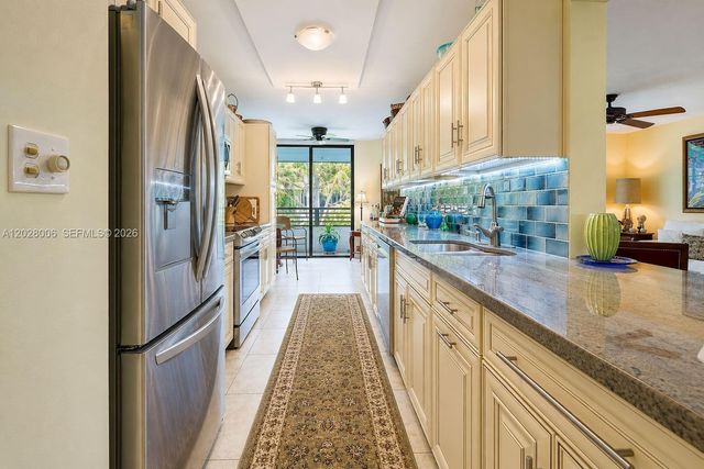 1450 Sheridan Street E 13, Hollywood, FL 33020
