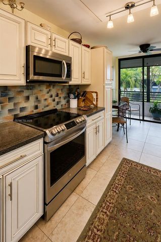 1450 Sheridan Street E 13, Hollywood, FL 33020