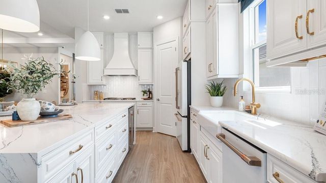 10569 ECLIPSE STREET, Sarasota, FL 34241