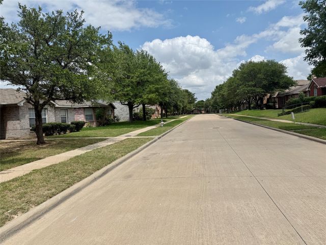 2549 Pilgrim Rest Drive, Dallas, TX 75237