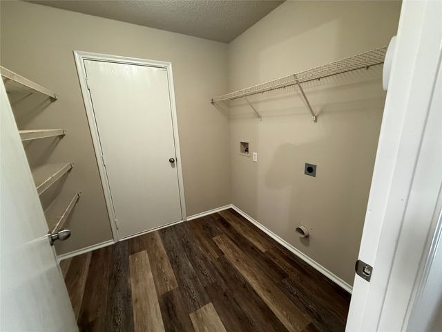 2549 Pilgrim Rest Drive, Dallas, TX 75237