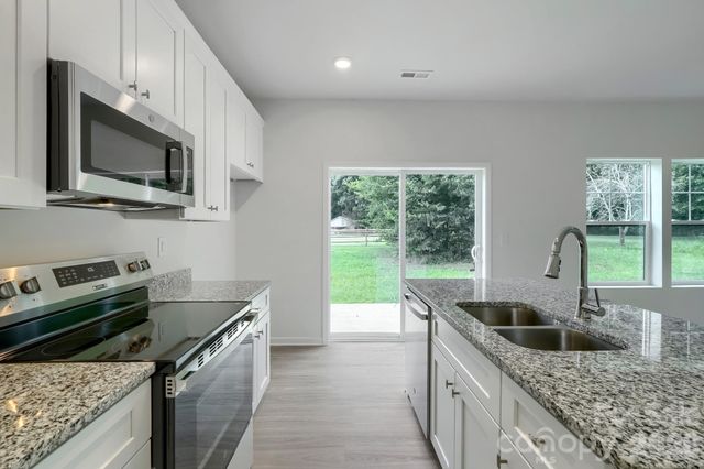 3334 Laboratory Road, Lincolnton, NC 28092
