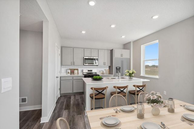 919 Greenlawn Avenue W, Delano, MN 55328