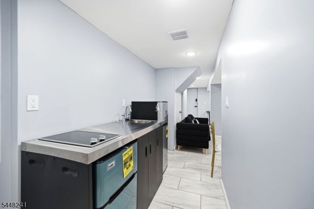 153 Danforth Ave, Jersey City, NJ 07305