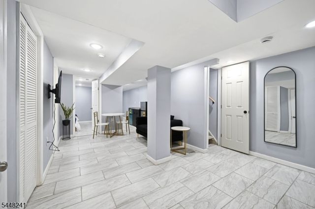 153 Danforth Ave, Jersey City, NJ 07305
